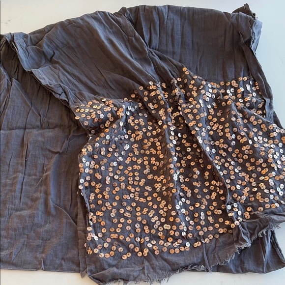 Anthropologie Accessories - Anthropologie x Rr (Rose & Rose) Gray & Gold Sequin Scarf